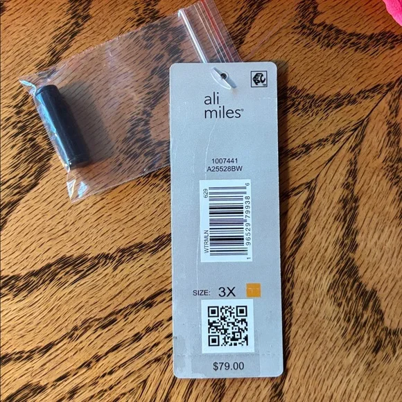 Ali Miles - Textured Pink Button-Down Shirt - Picture 6 of 8